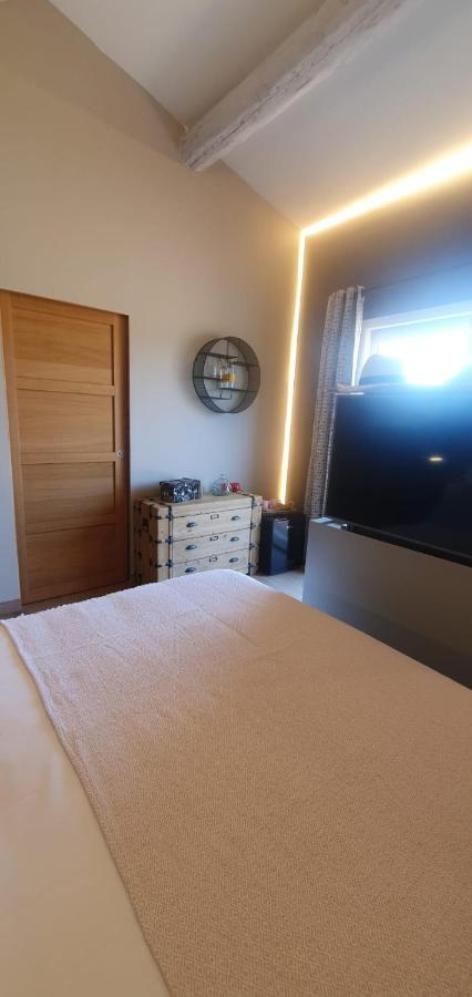 Les Bonbonnettes Bed & Breakfast Le Cailar ภายนอก รูปภาพ