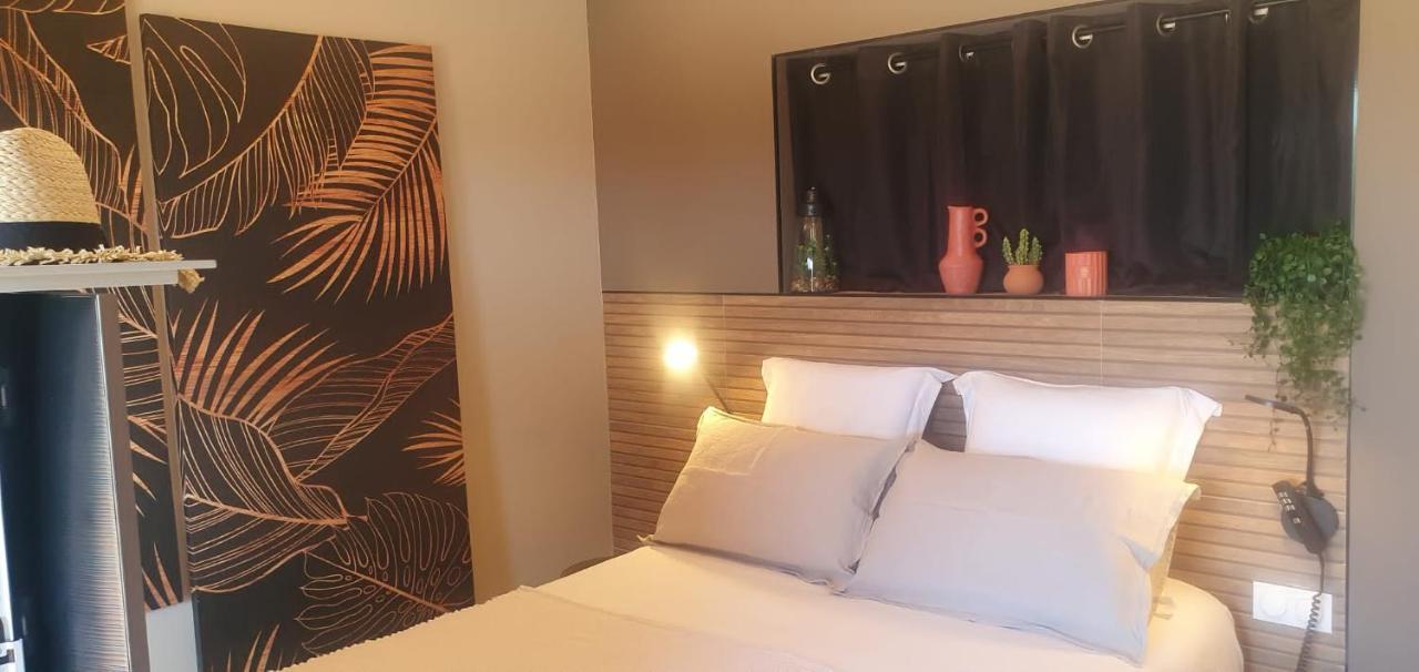 Les Bonbonnettes Bed & Breakfast Le Cailar ภายนอก รูปภาพ